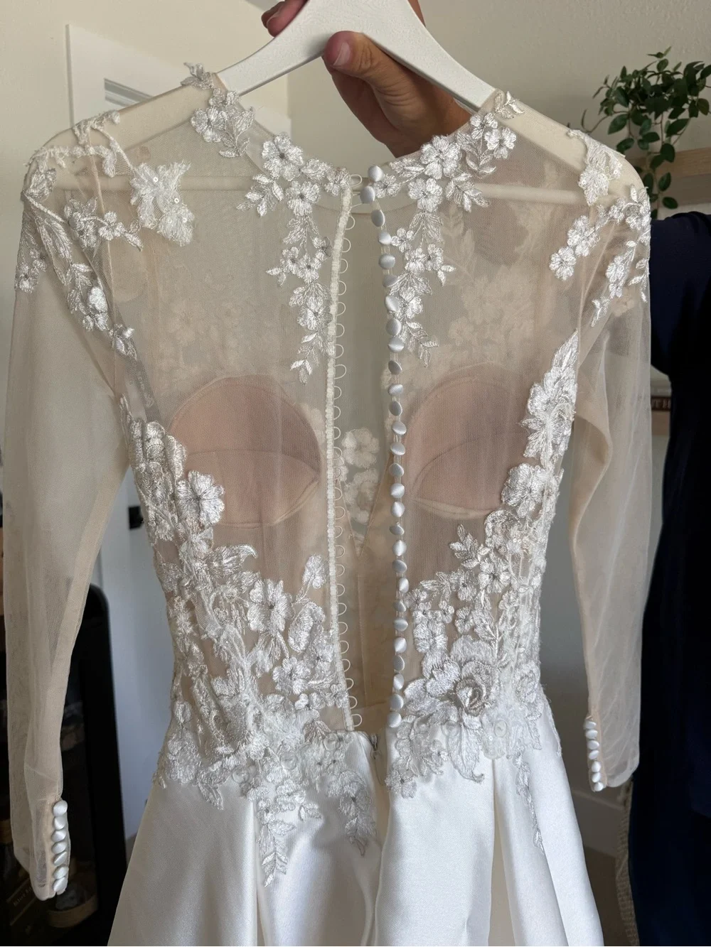 Monique Lhuillier monique lhuillier